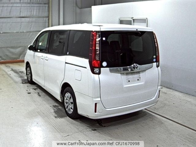 toyota noah 2016 CFJ1670998 image 2