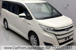 toyota noah 2017 CFJ1771881