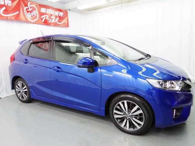 honda fit-hybrid 2014 2455216-1900238 image 2