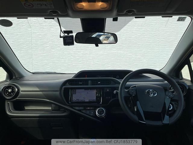 toyota aqua 2016 CFJ1853779 image 2