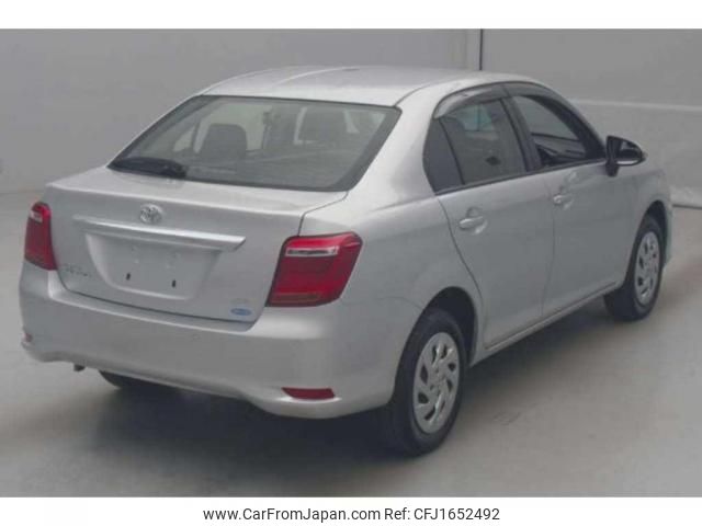 toyota corolla-axio 2022 CFJ1652492 image 2