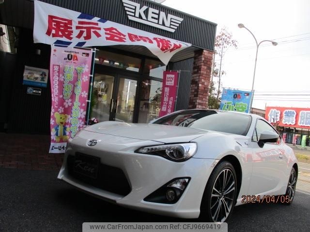 toyota 86 2013 -TOYOTA--86 DBA-ZN6--ZN6-035803---TOYOTA--86 DBA-ZN6--ZN6-035803- image 1