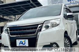 toyota esquire 2017 CFJ1862885