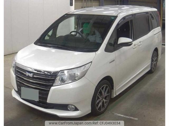 toyota noah 2015 quick_quick_DAA-ZWR80G_0143952 image 1