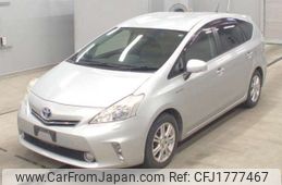 toyota prius-α 2012 CFJ1777467