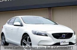 volvo v40 2016 -VOLVO 【神戸 303ｿ3957】--Volvo V40 MD4204T--G2335047---VOLVO 【神戸 303ｿ3957】--Volvo V40 MD4204T--G2335047-