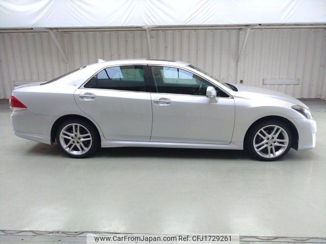 toyota crown 2010 CFJ1729261 image 2