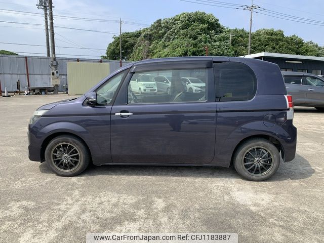 toyota spade 2013 NIKYO_PR52560 image 2