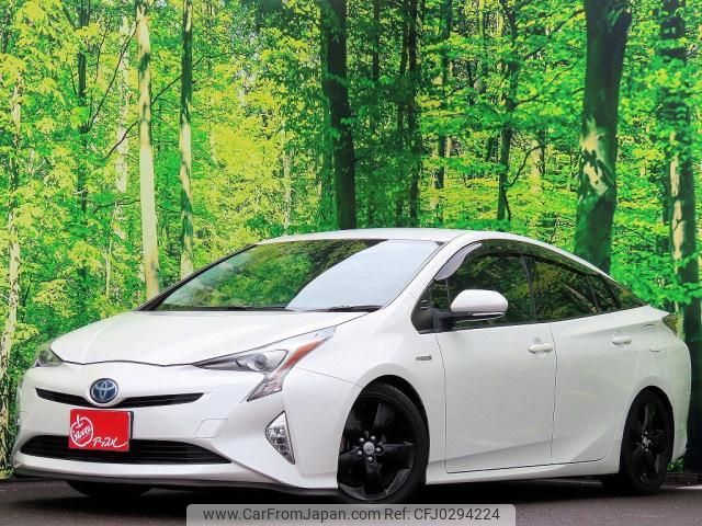 toyota prius 2017 quick_quick_ZVW50_6100443 image 1