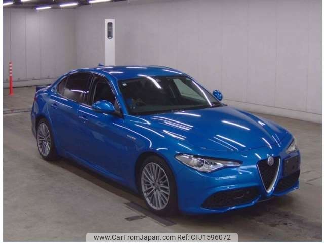 alfa-romeo giulia 2018 CFJ1596072 image 1