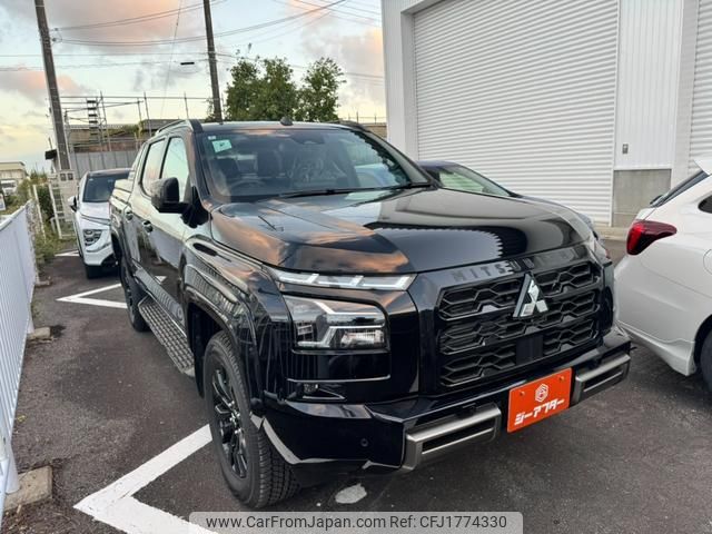 mitsubishi triton 2025 CFJ1774330 image 1