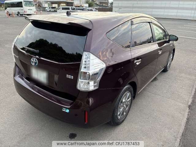 toyota prius-α 2013 CFJ1787453 image 2