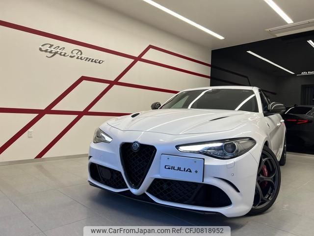 alfa-romeo giulia 2019 quick_quick_95229_ZAREAEHV4J7574101 image 1