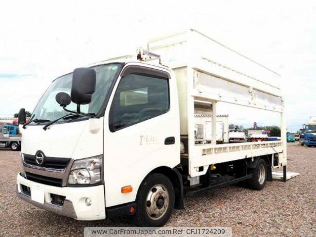 hino dutro 2012 CFJ1724209 image 1
