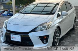 toyota prius 2012 CFJ1648198