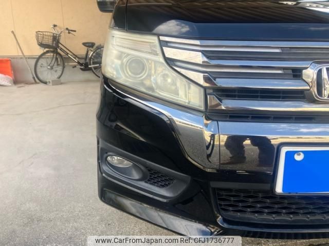 honda stepwagon 2013 CFJ1736777 image 2
