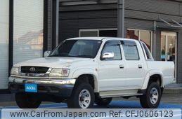 toyota hilux-sports-pick-up 2003 GOO_NET_EXCHANGE_0600012A30241014W009