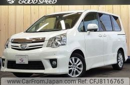 toyota noah 2013 -TOYOTA--Noah DBA-ZRR70W--ZRR70-0584101---TOYOTA--Noah DBA-ZRR70W--ZRR70-0584101-