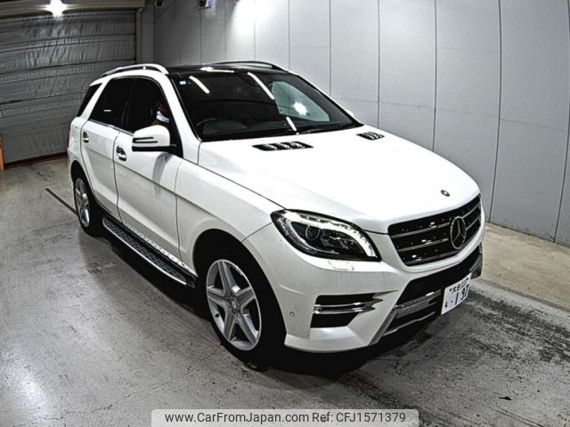 mercedes-benz ml-class 2015 CFJ1571379 image 1