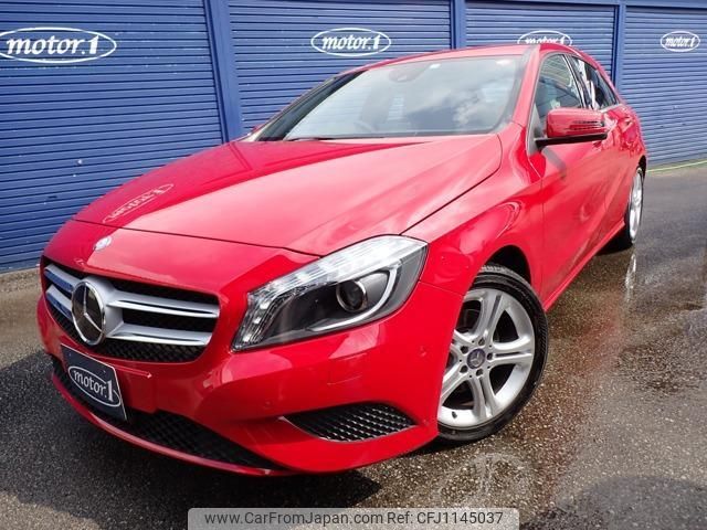 mercedes-benz a-class 2013 quick_quick_DBA-176042_WDD1760422J157876 image 1