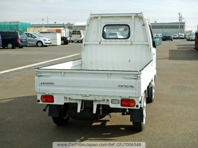 mitsubishi minicab-truck 1995 No.13598 image 2