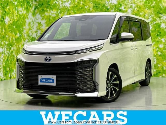 toyota voxy 2022 quick_quick_6AA-ZWR90W_ZWR90-0035121 image 1