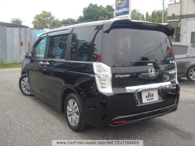 honda stepwagon 2014 -HONDA--Stepwgn RK5--1423012---HONDA--Stepwgn RK5--1423012- image 2