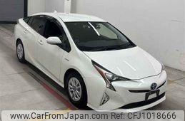 toyota prius 2018 -TOYOTA--Prius ZVW50-6137606---TOYOTA--Prius ZVW50-6137606-