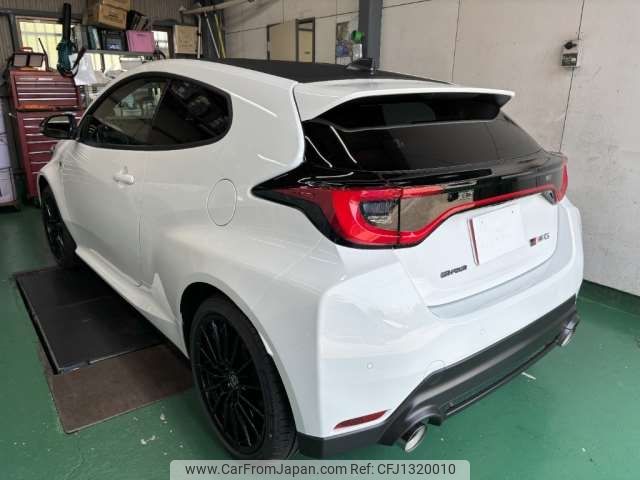 toyota yaris 2025 CFJ1320010 image 2