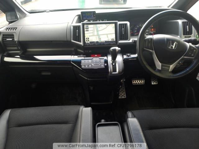 honda stepwagon 2013 CFJ1796178 image 2
