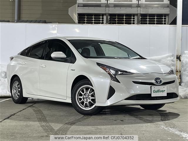 toyota prius 2016 -TOYOTA--Prius DAA-ZVW55--ZVW55-8013226---TOYOTA--Prius DAA-ZVW55--ZVW55-8013226- image 1