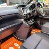 toyota voxy 2016 quick_quick_DAA-ZWR80W_ZWR80W-0232526 image 19
