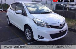 toyota vitz 2013 -TOYOTA--Vitz NSP135--2034627---TOYOTA--Vitz NSP135--2034627-