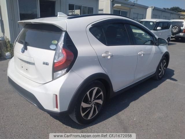 toyota aqua 2018 CFJ1672058 image 2