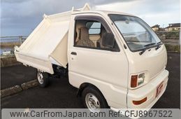 mitsubishi minicab-truck 1998 8461f1b7d1b77b32d542574a6d2f09ad