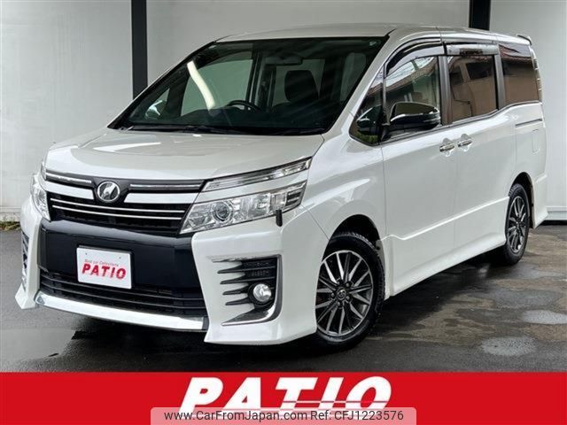 toyota voxy 2015 CARSENSOR_JP_AU6363164026 image 1