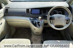 toyota isis 2012 504928-923284