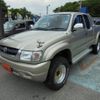 toyota hilux-sports-pick-up 2002 CFJ6520723 image 6