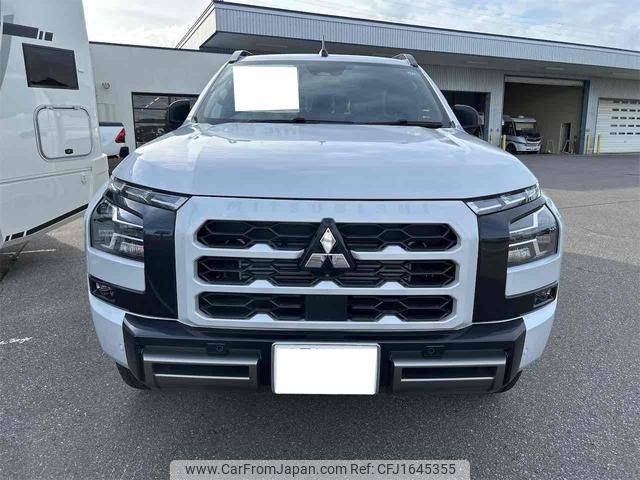 mitsubishi triton 2024 CFJ1645355 image 2
