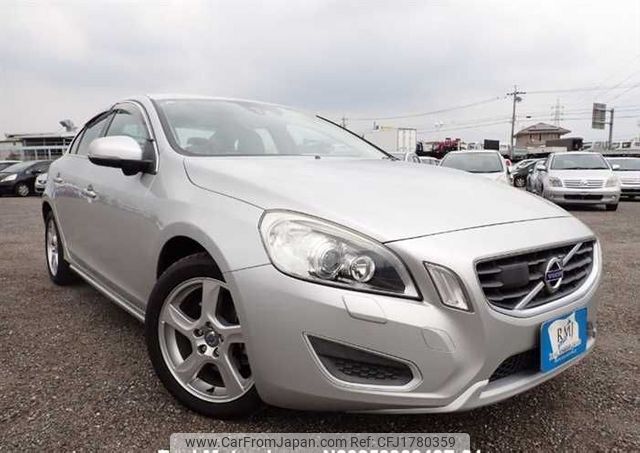 volvo s60 2011 CFJ1780359 image 1