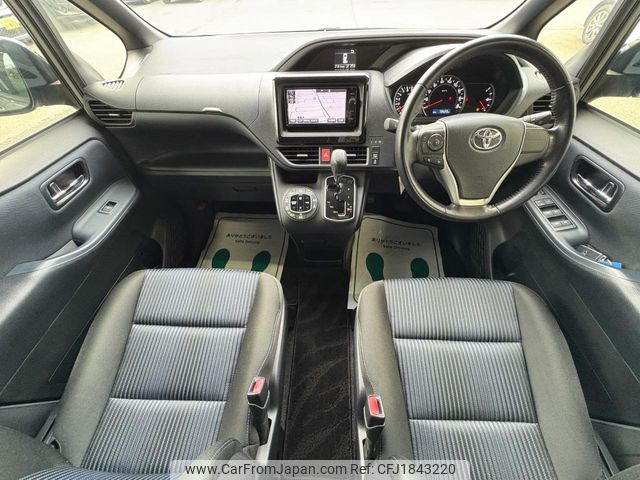 toyota voxy 2016 CFJ1843220 image 2