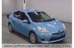 toyota aqua 2012 quick_quick_DAA-NHP10_2033719