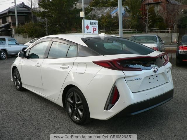 toyota prius-phv 2019 -TOYOTA--Prius PHV ZVW52--3132907---TOYOTA--Prius PHV ZVW52--3132907- image 2