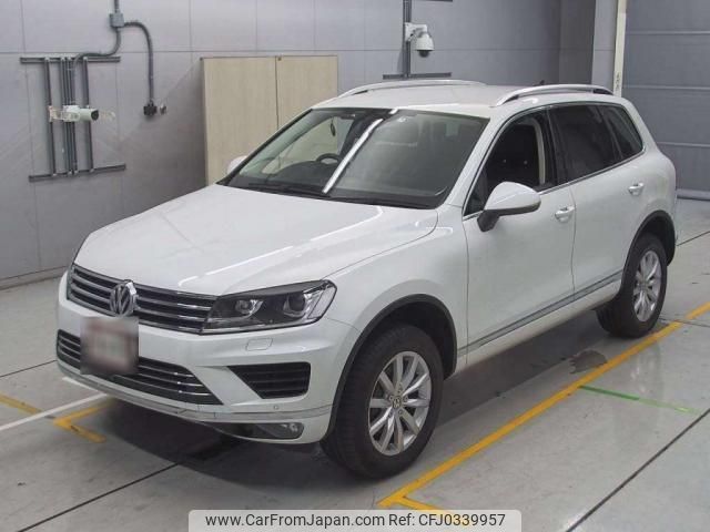 volkswagen touareg 2015 quick_quick_DBA-7PCGRS_WVGZZZ7PZFD004224 image 1