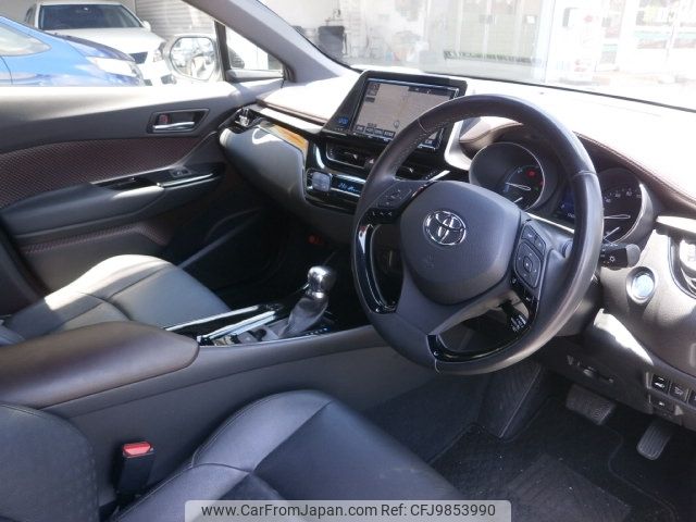 toyota c-hr 2017 -TOYOTA--C-HR DAA-ZYX10--ZYX10-2037233---TOYOTA--C-HR DAA-ZYX10--ZYX10-2037233- image 2