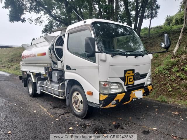 hino dutro 2015 GOO_NET_EXCHANGE_0910282A30240923W004 image 1