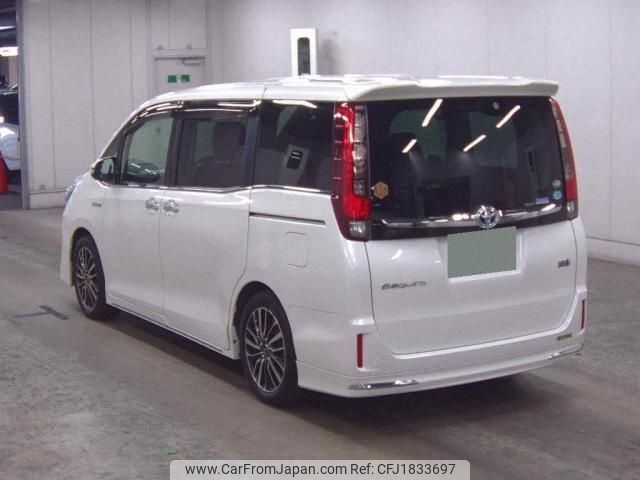 toyota esquire 2015 CFJ1833697 image 2