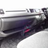 toyota hiace-wagon 2014 GOO_JP_700050416230250720002 image 39
