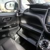 toyota voxy 2017 CFJ1705842 image 9