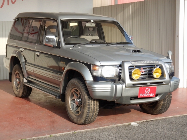 2279❣️ 金属製 三菱 パジェロ 置物 PAJERO V6 WAGON File:1991-1993 Mitsubishi Pajero (NH) V6 3000 wagon 02.jpg